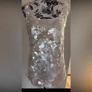 Perfect tank top for holiday!
Lafayette 148 size 10!
Run small!